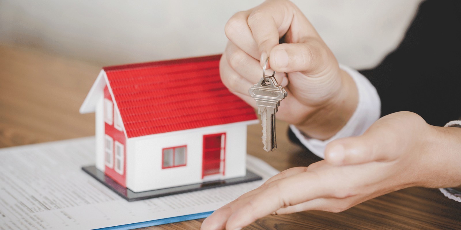 Dispones de poco dinero para comprar casa, y no sabes como empezar!